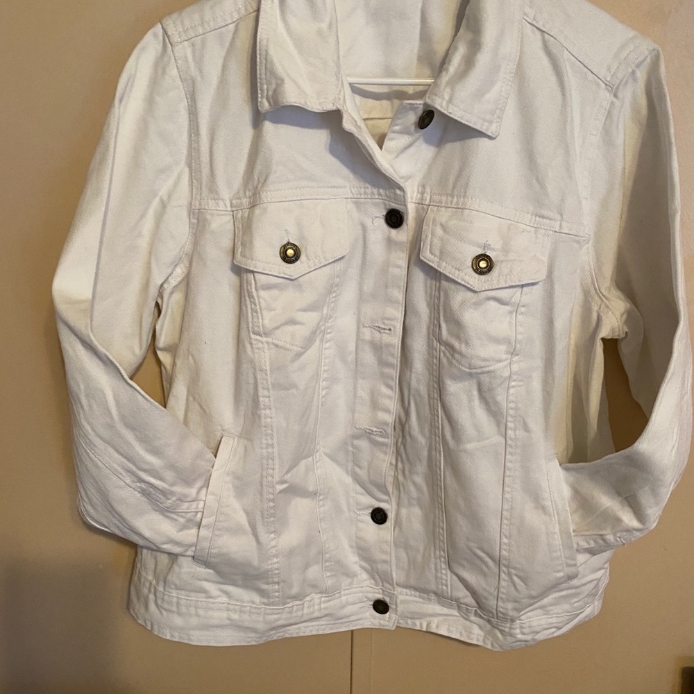 Jean jacket - Picture 2 of 3